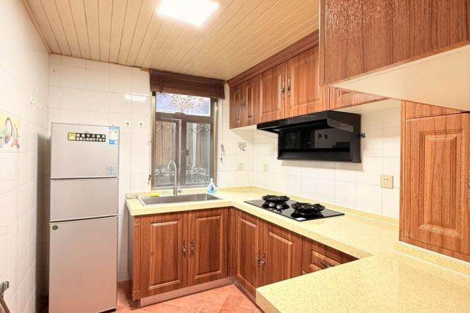 3BR Apartment at Shanghai Grand Plaza (Compound) with Green View