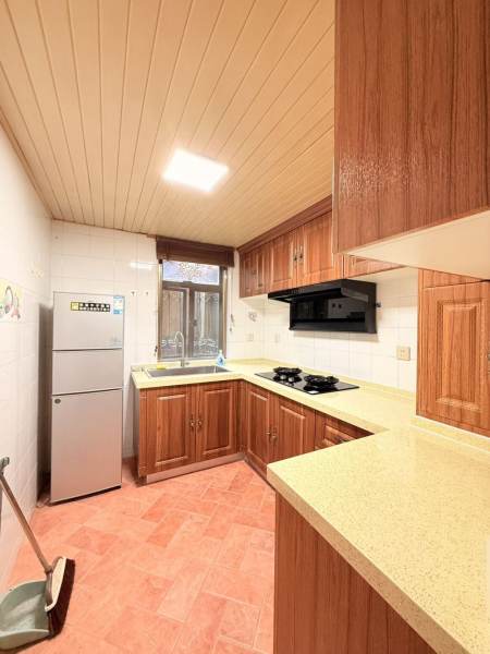 Housing image — Kitchen