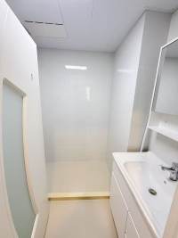 Housing image — Bathroom