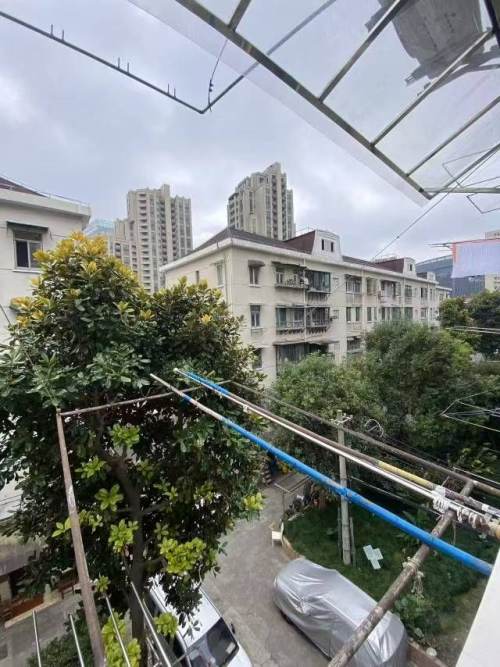 Housing image — Balcony