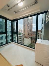 Housing image — Balcony