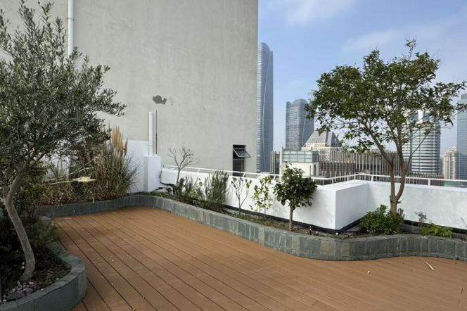 High-Floor 3BR Apartment in Xujiahui