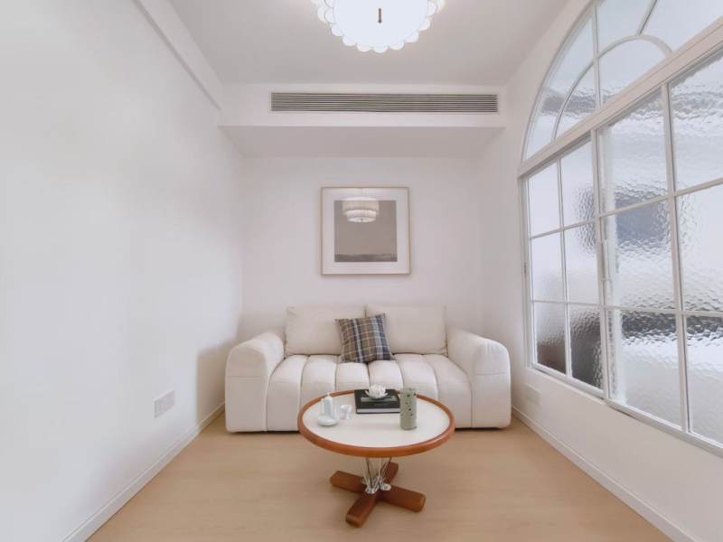 Housing image — Living Room