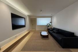 Spacious 2BR Apartment near Caoyang Road Metro