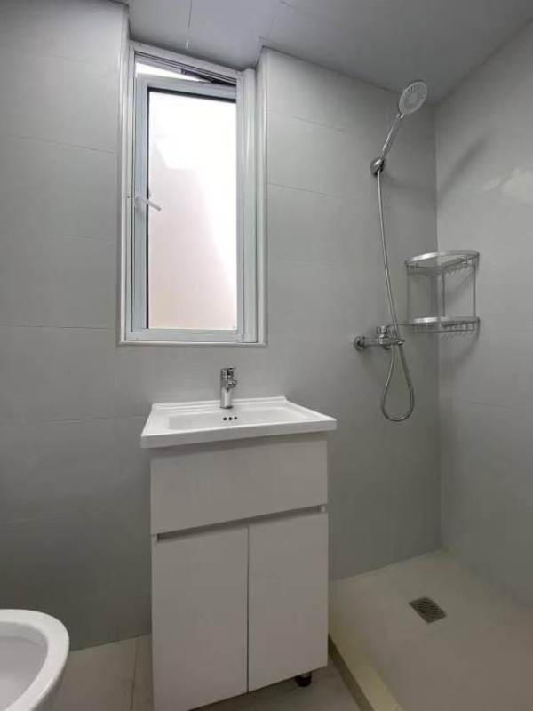 Housing image — Bathroom