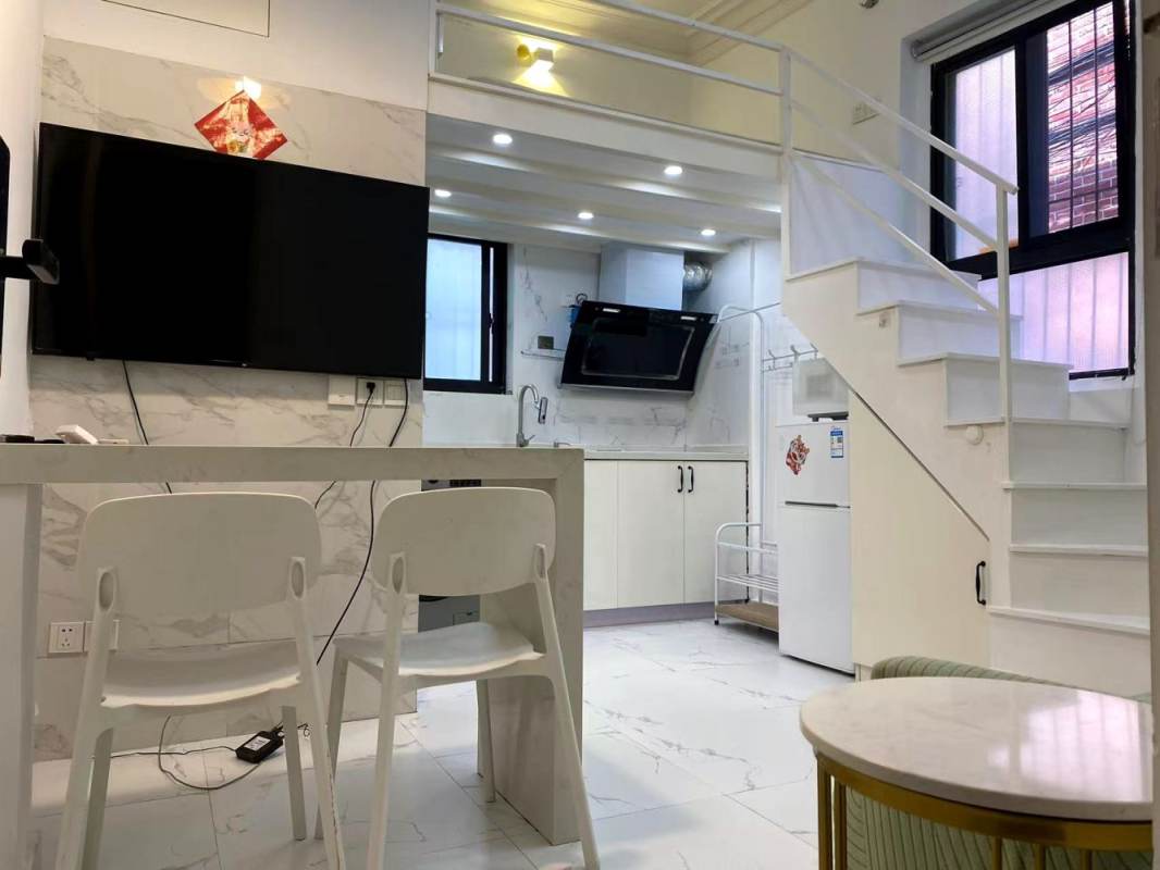 Housing image — Living Room