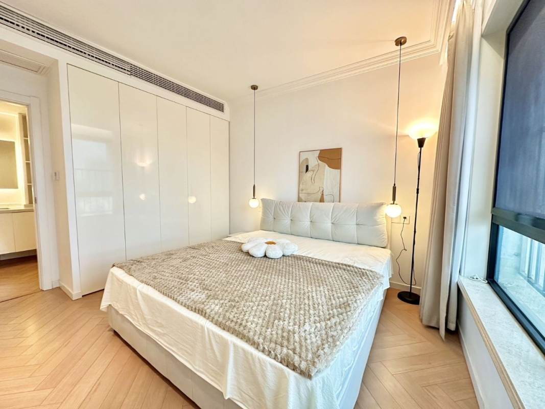 Housing image — Bedroom