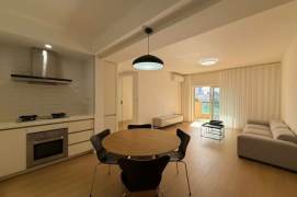 Spacious 2BR Apartment at Ambassy Court (L1/L7/L10)