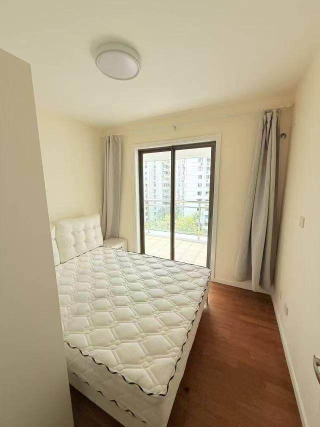 Housing image — Bedroom