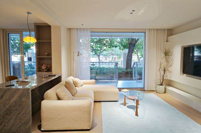 Spacious 2BR Apartment near Dapuqiao Metro with Green View (L9/L12)