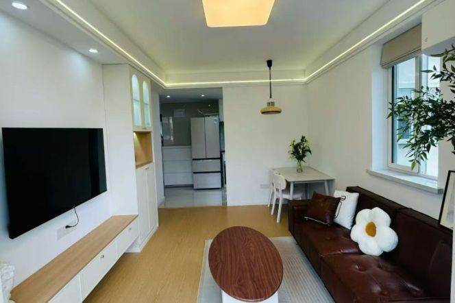 1BR Apartment near Zhongshan Park with River View