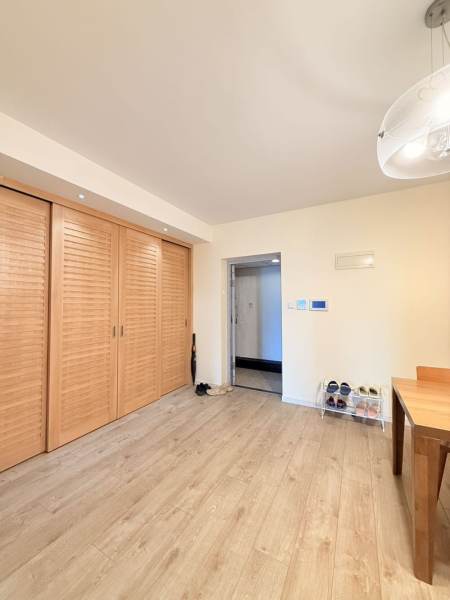 Housing image — Dining Area
