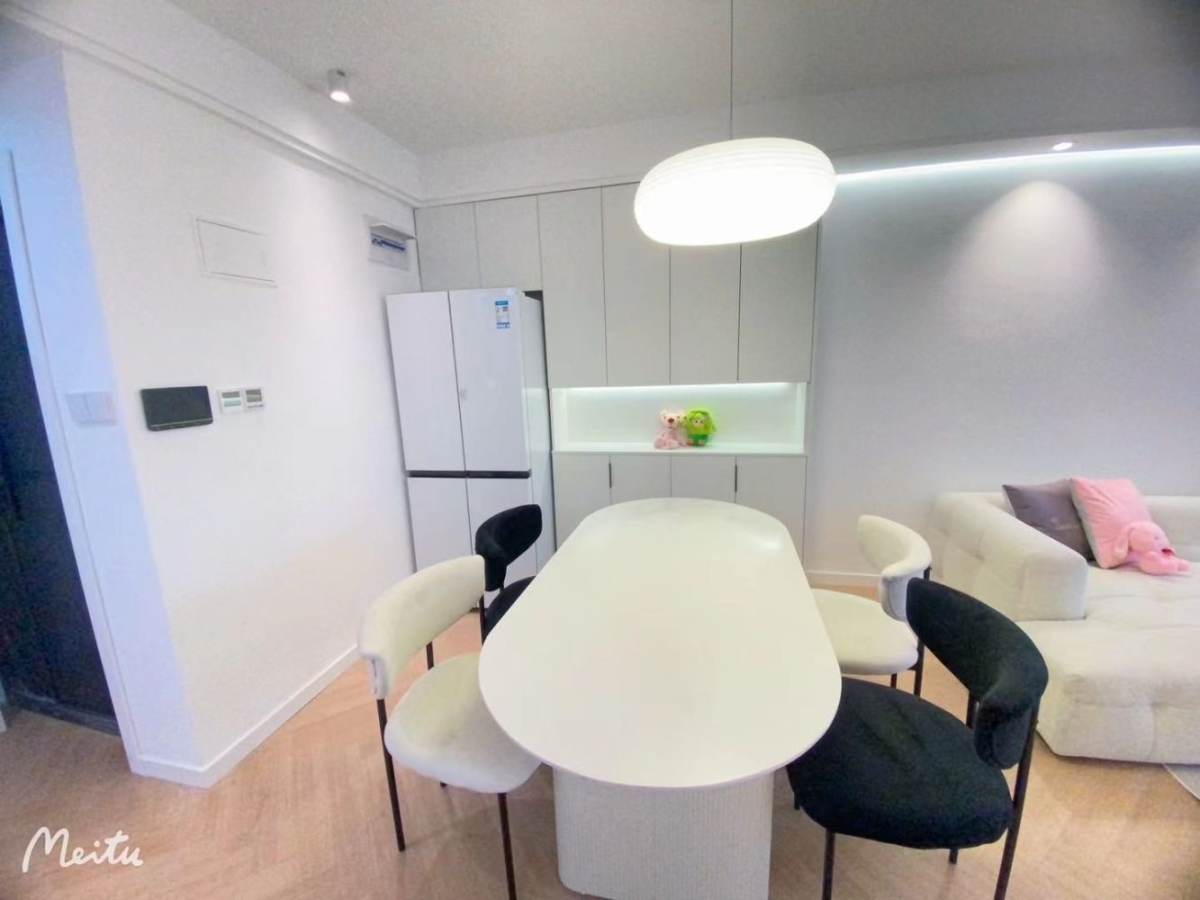 Housing image — Dining Area