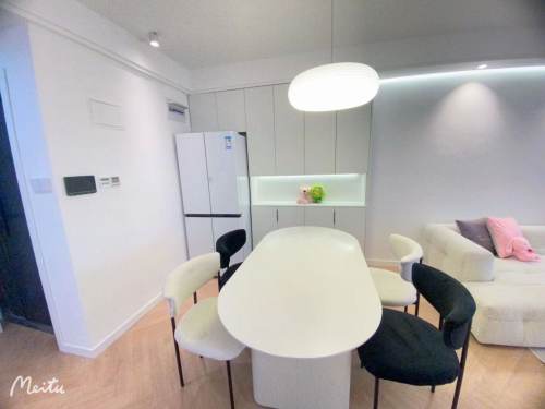 Housing image — Dining Area