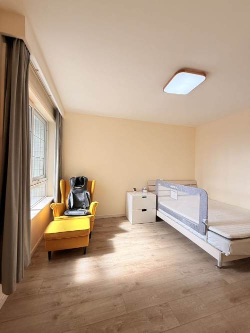 Housing image — Bedroom