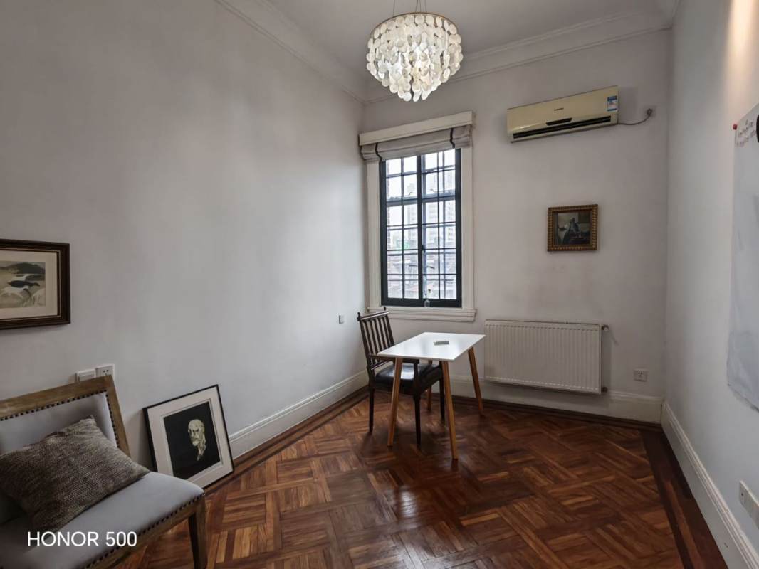 Housing image — Bedroom