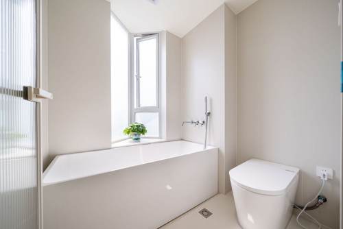 Housing image — Bathroom