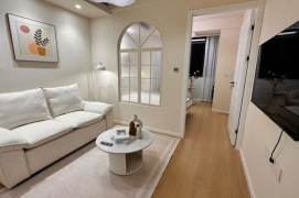 Spacious 1BR Apartment near Zhongshan Park (L2/L11)