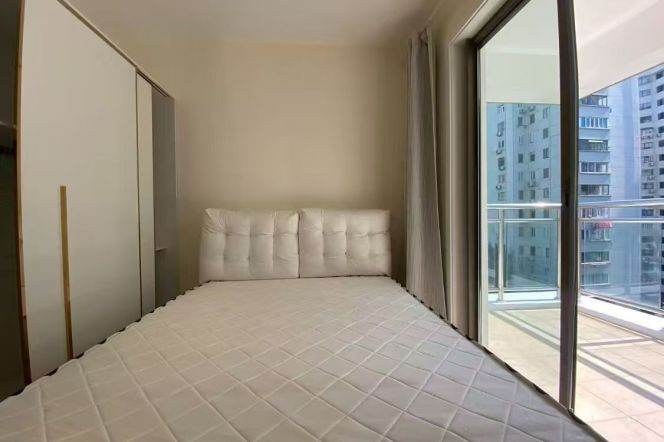 1BR Apartment near Xujiahui (L1/L9/L11)