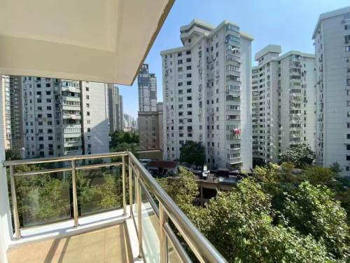 Housing image — Balcony