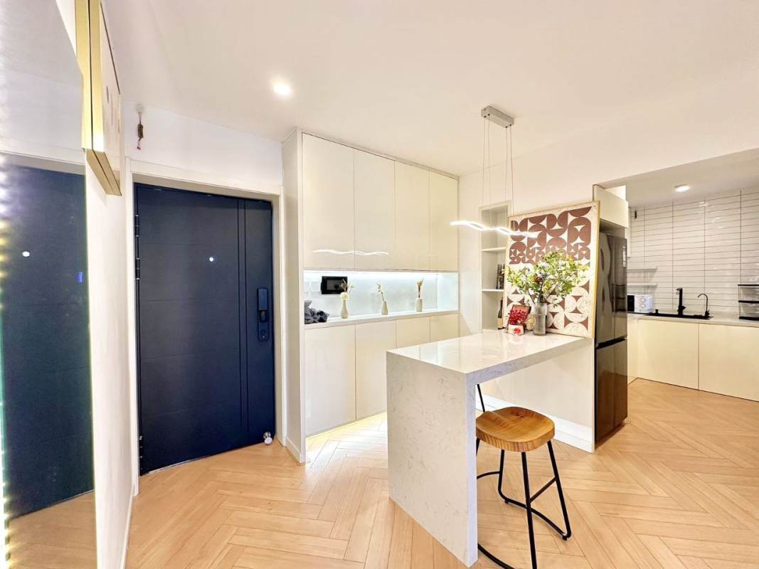 Housing image — Dining Area