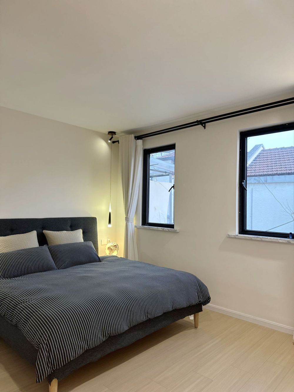 Housing image — Bathroom