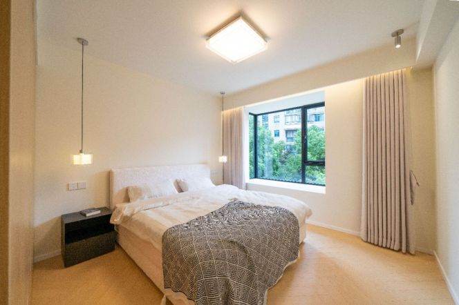 2BR Apartment near Dahuasan Rd Metro