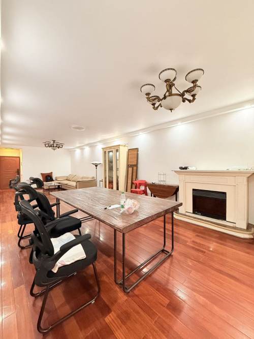 Housing image — Living Room