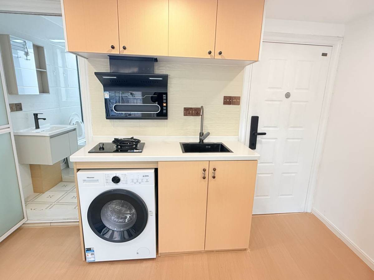 Housing image — Kitchen
