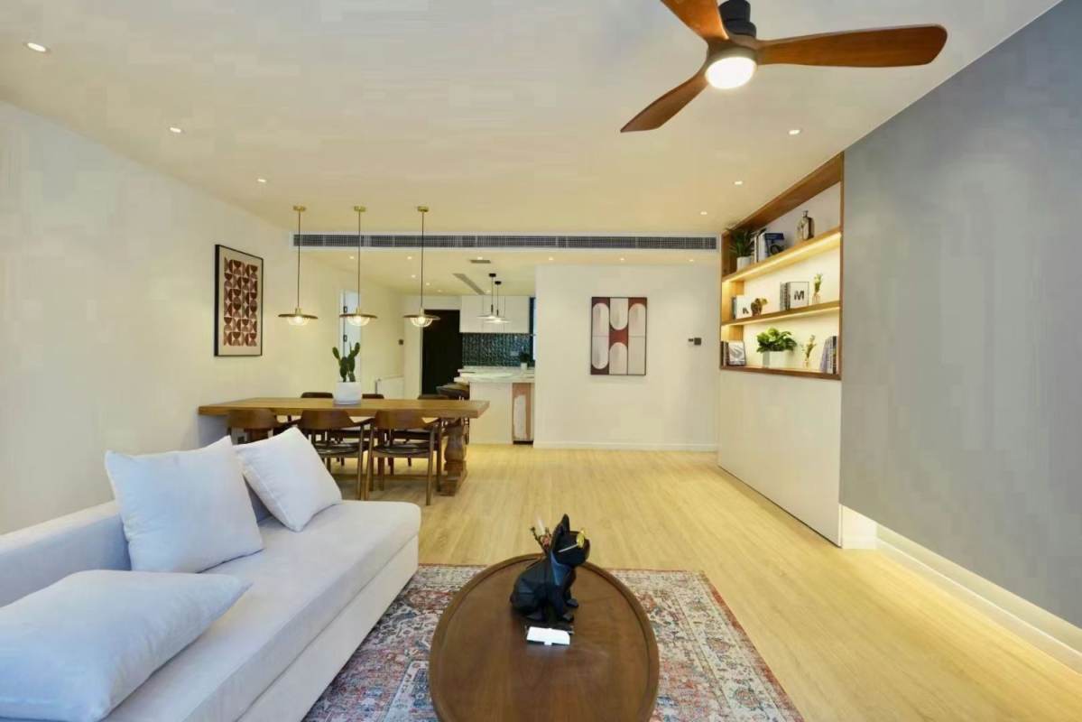 Housing image — Living Room