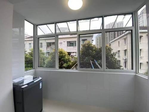 Housing image — Balcony
