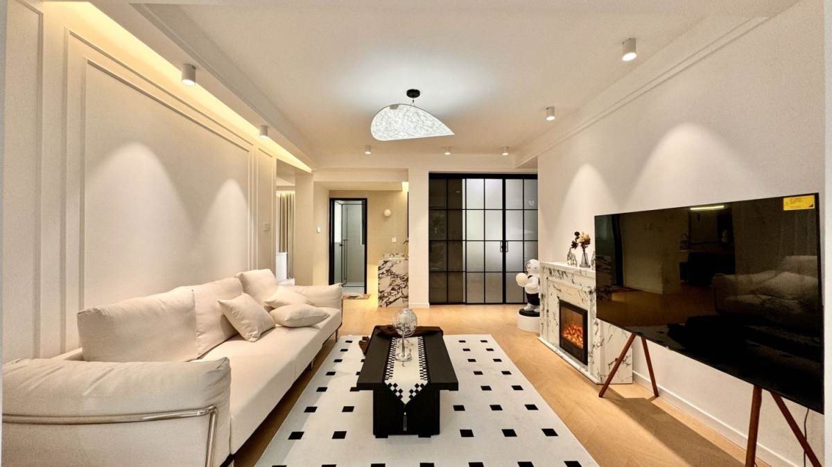 Housing image — Living Room