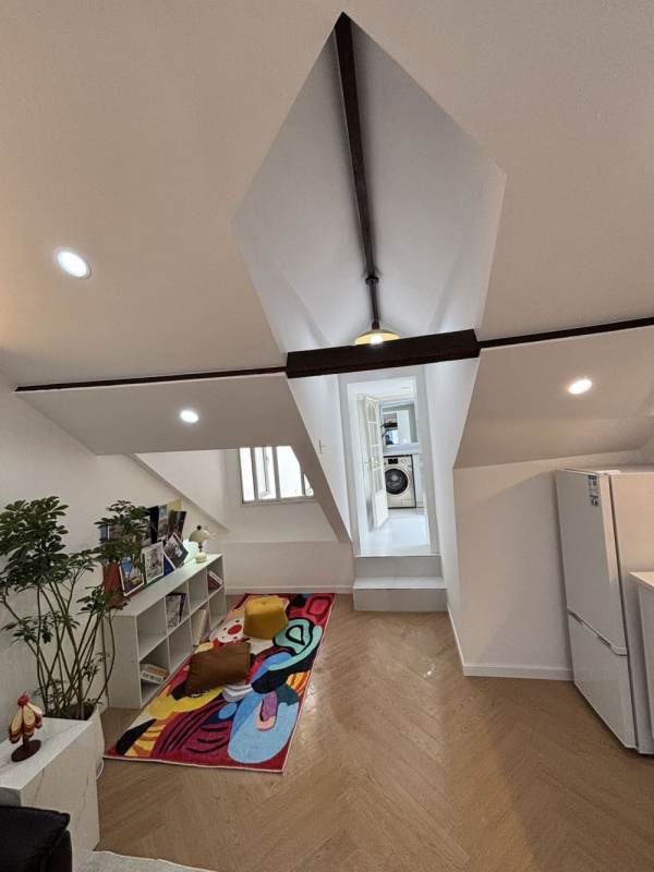 Housing image — Living Room