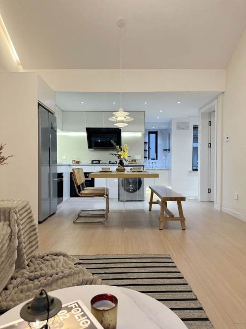 Housing image — Living Room