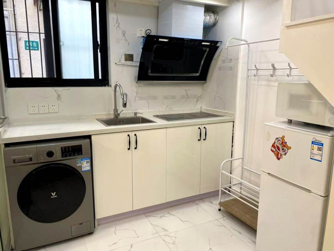 Housing image — Kitchen