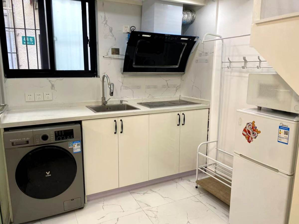 Housing image — Kitchen