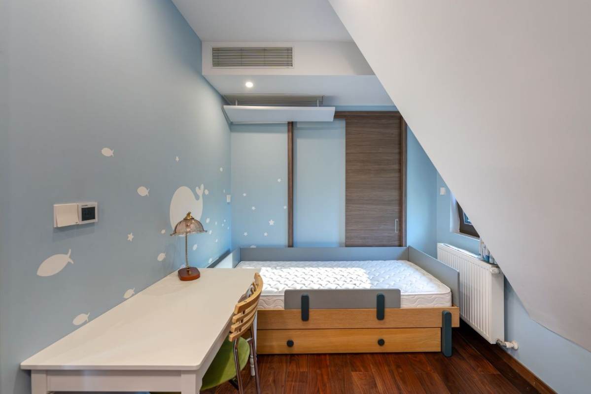 Housing image — Bedroom