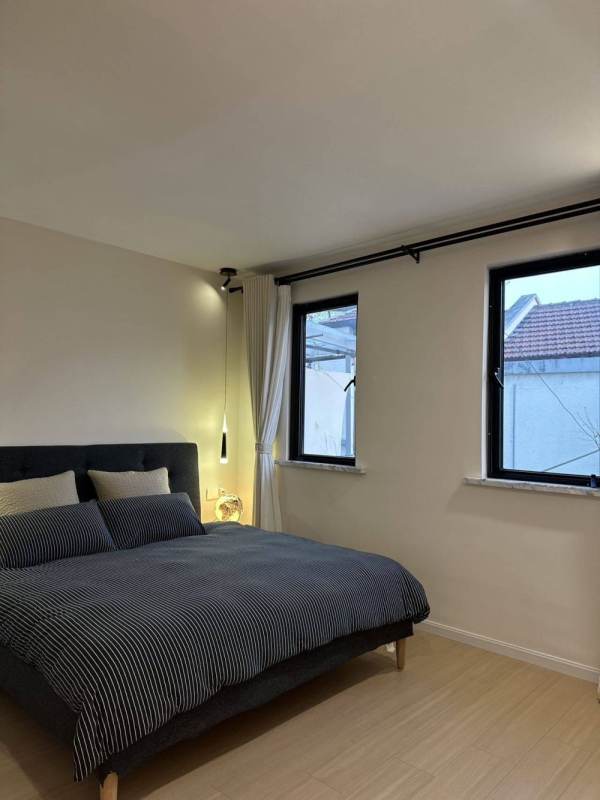 Housing image — Bedroom