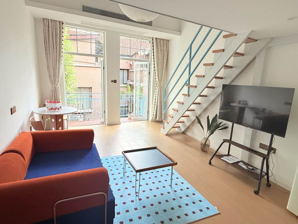 Housing image — Living Room