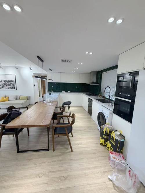 Housing image — Kitchen