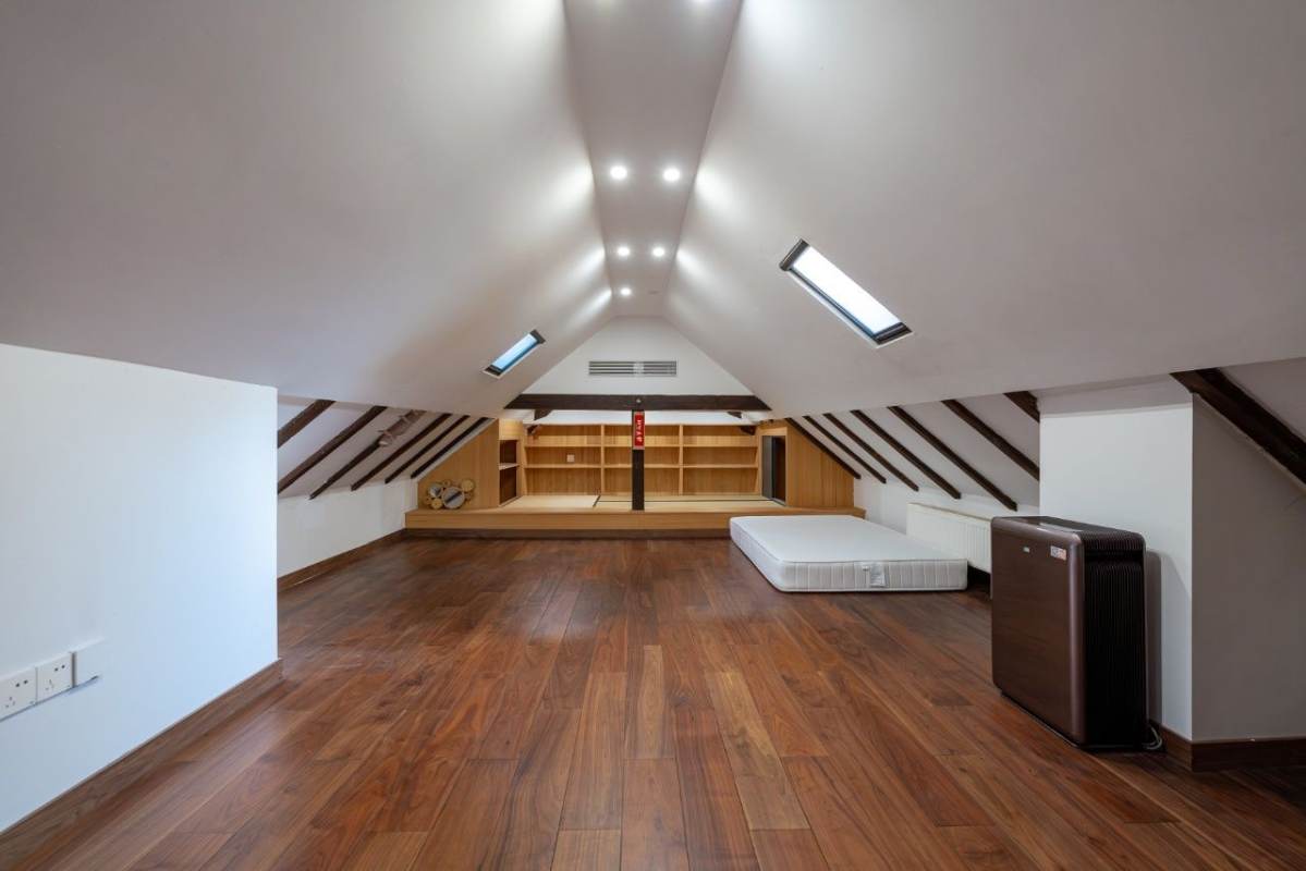 Housing image — Bedroom