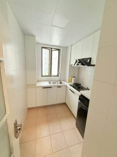 Housing image — Kitchen