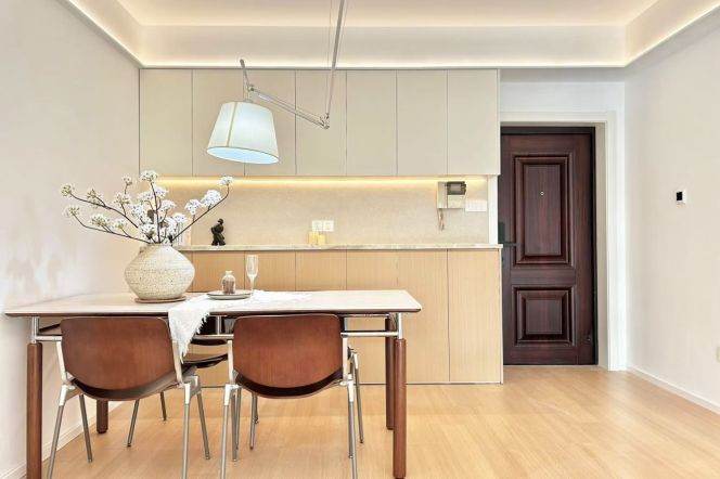 Spacious 2BR Apartment near Yishan Rd Metro (L1/L3/L4/L9)