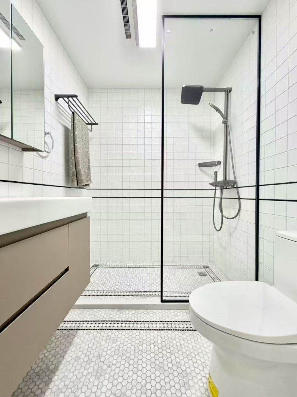 Housing image — Bathroom