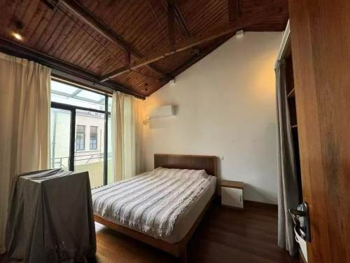 Housing image — Bedroom