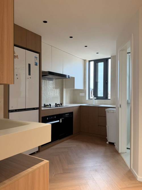 Housing image — Kitchen