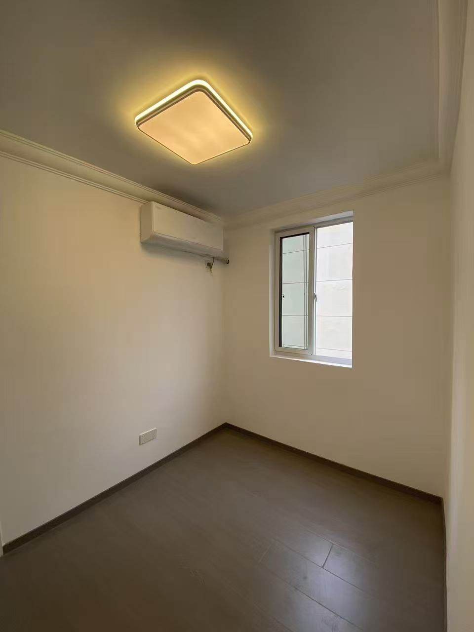 Housing image — Living Room