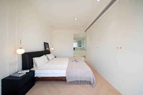 Housing image — Bedroom