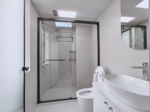 Housing image — Bathroom