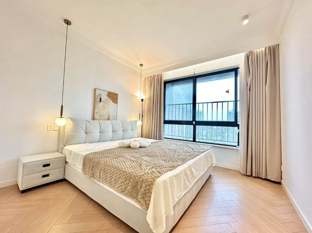 Housing image — Bedroom